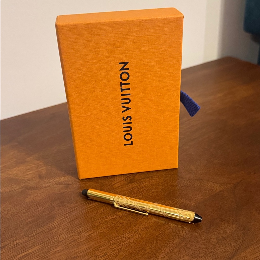 Louis Vuitton Stylo Pen – Rare Collectible, Excellent Condition